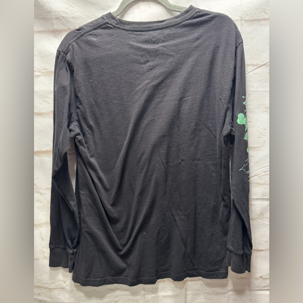 Disney Villains Bad Guys Long Sleeve Cruella Maleficent Hook Graphic T-Shirt L‎ - Picture 4 of 5